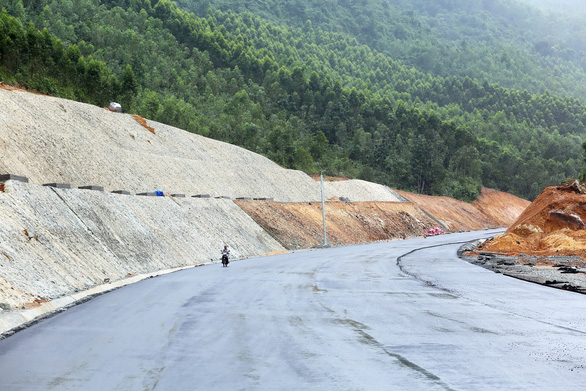 Hầm đường bộ Đèo Cù Mông vận hành sử dụng trước Tết Kỷ Hợi 2019 - Ảnh 7.